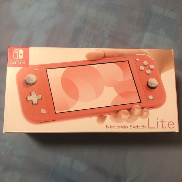 Nintendo Switch Lite コーラル