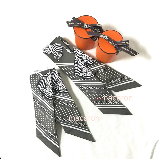 Hermes(エルメス)の新品 HERMES ツイリー ゼブラ バンダナ グリトープ レディースのファッション小物(バンダナ/スカーフ)の商品写真