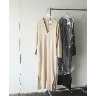 TODAYFUL   美品'新作TODAYFUL Vネックリネンニット