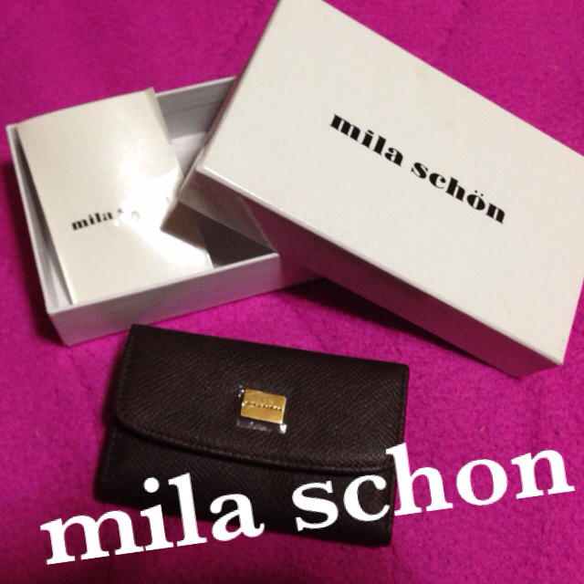 mila schon(ミラショーン)のmila schonキーケース スマホ/家電/カメラのスマホアクセサリー(モバイルケース/カバー)の商品写真