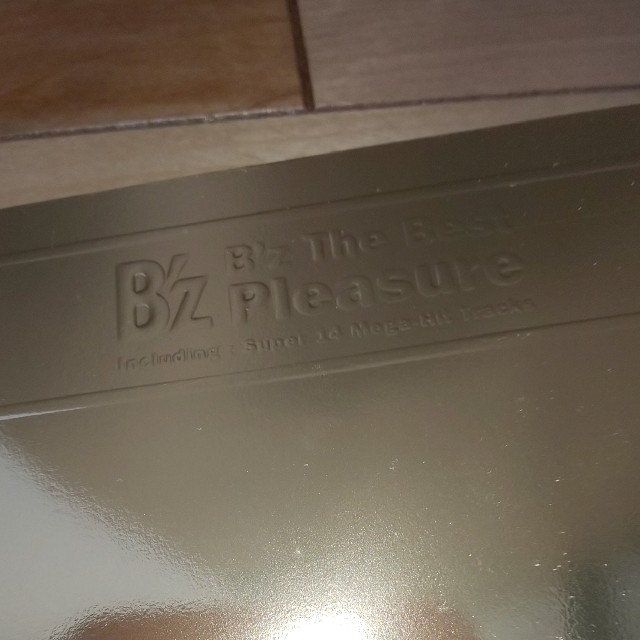 B'z CD アルバム Pleasure エンタメ/ホビーのCD(ポップス/ロック(邦楽))の商品写真