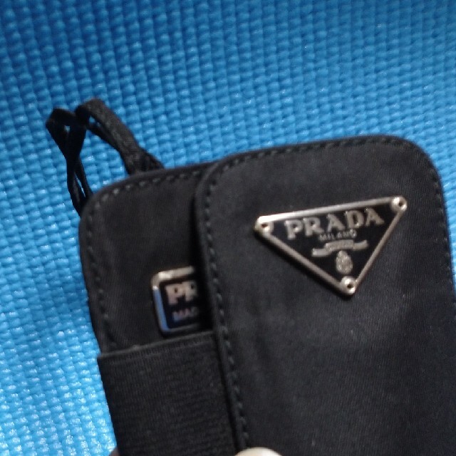 PRADA - PRADA携帯ケースの通販 by myroom｜プラダならラクマ
