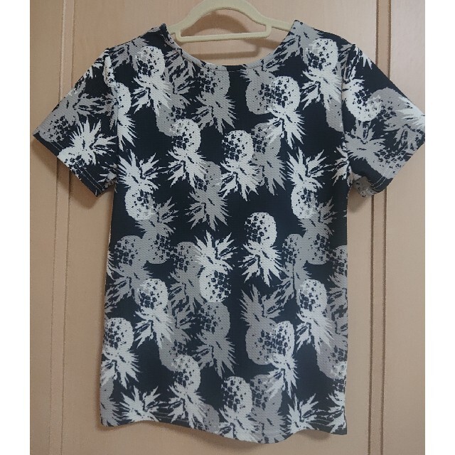 INGNI(イング)のパイナップルTシャツ レディースのトップス(Tシャツ(半袖/袖なし))の商品写真