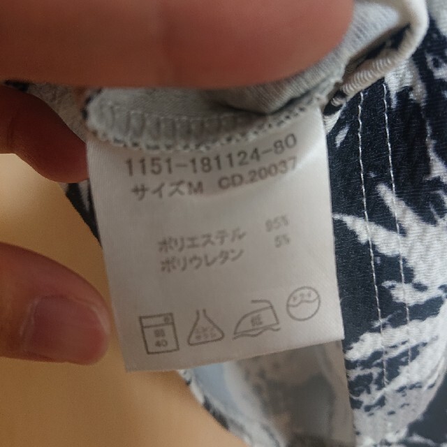 INGNI(イング)のパイナップルTシャツ レディースのトップス(Tシャツ(半袖/袖なし))の商品写真