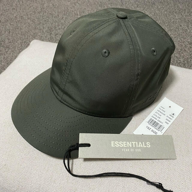 FEAR OF GOD(フィアオブゴッド)のessentials New Era 9FIFTY STRAPBACK メンズの帽子(キャップ)の商品写真