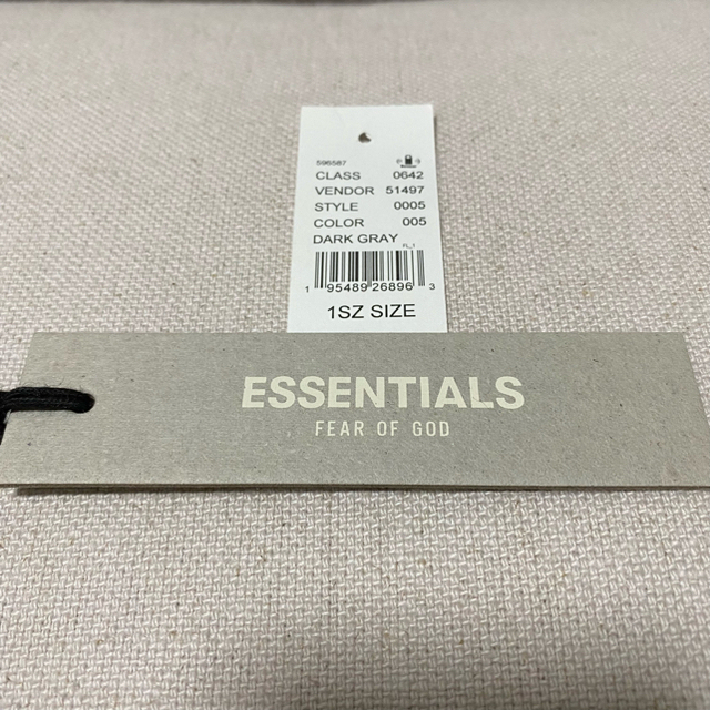 FEAR OF GOD(フィアオブゴッド)のessentials New Era 9FIFTY STRAPBACK メンズの帽子(キャップ)の商品写真