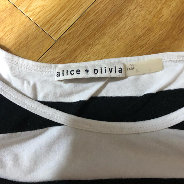Alice+Olivia(アリスアンドオリビア)の専用 レディースのトップス(Tシャツ(半袖/袖なし))の商品写真