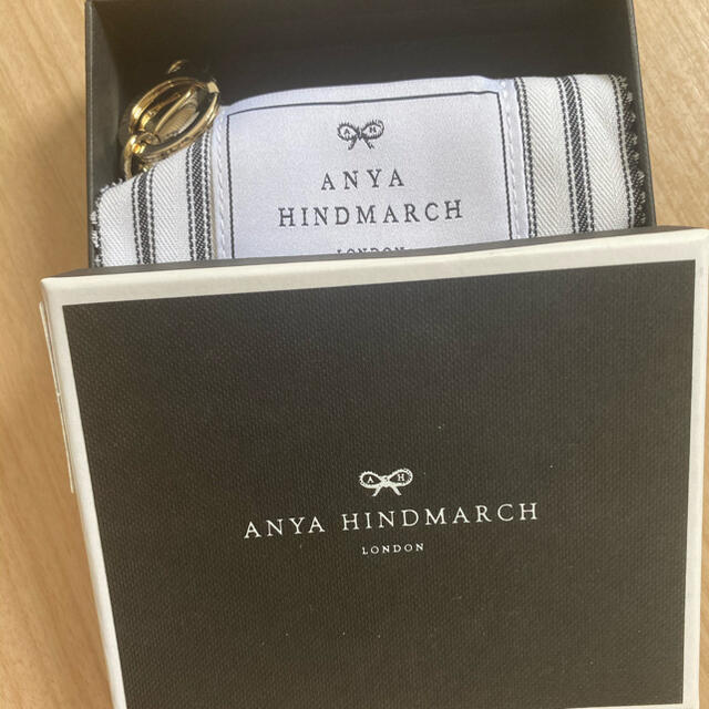 ANYA HINDMARCH(アニヤハインドマーチ)のANYA HINDMARCH アニヤ・ハインドマーチ　本革　コインケース レディースのファッション小物(コインケース)の商品写真