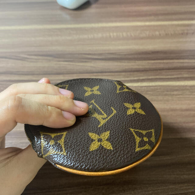 LOUIS VUITTON(ルイヴィトン)のコインケース　丸型　モノグラム  ルイヴィトン　『ポルト モネ・ロン』 レディースのファッション小物(コインケース)の商品写真