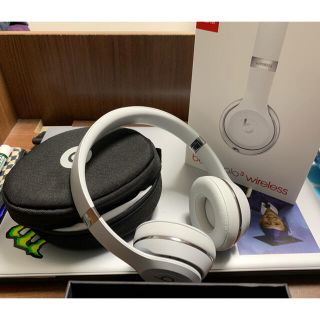 ビーツバイドクタードレ(Beats by Dr Dre)の美品】Beats Solo3 Wireless サテンシルバー(ヘッドフォン/イヤフォン)