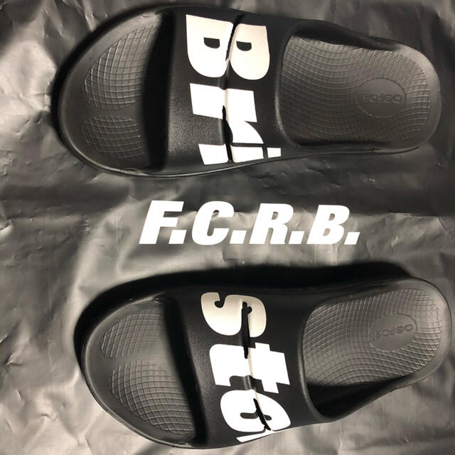 F.C.R.B.(エフシーアールビー)のoofos bristol fcrb  【kanabunさん専用】 メンズの靴/シューズ(サンダル)の商品写真