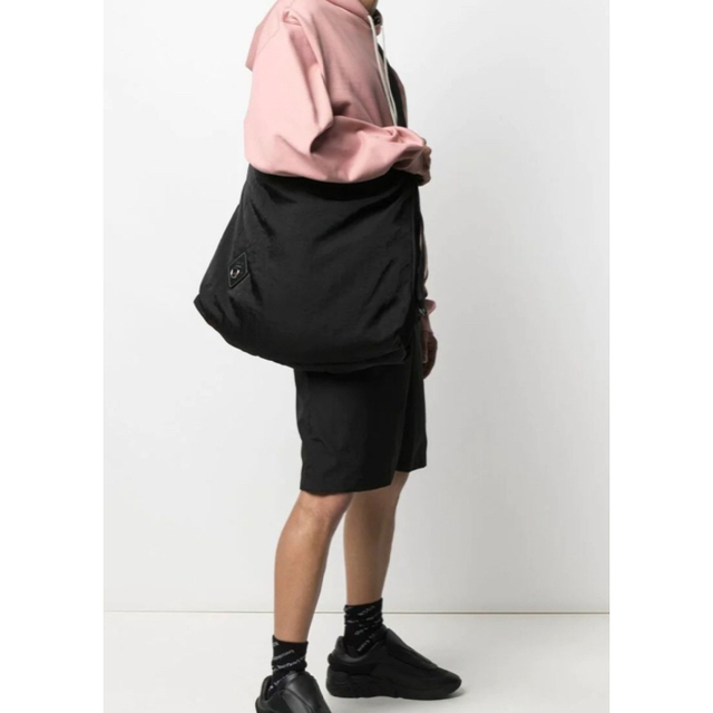 Jil Sander(ジルサンダー)の【安すぎる！】今期新作 OAMC 21SS メッセンジャーバッグ 特大 メンズのバッグ(メッセンジャーバッグ)の商品写真