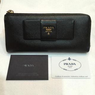 プラダ(PRADA)の美品PRADAサフィアーノ✨人気でかリボン🎀Ｌ字ファスナー(財布)