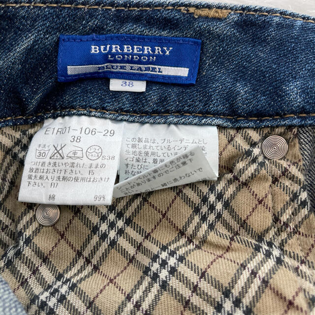 BURBERRY BLUE LABEL(バーバリーブルーレーベル)のBURBERRY バーバリー　デニム　パンツ　ジーパン　ジーンズ レディースのパンツ(デニム/ジーンズ)の商品写真