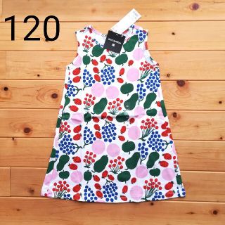 マリメッコ(marimekko)の120 marimekko　ユニクロ　日本未入荷　女の子　ワンピース　いちご(ワンピース)