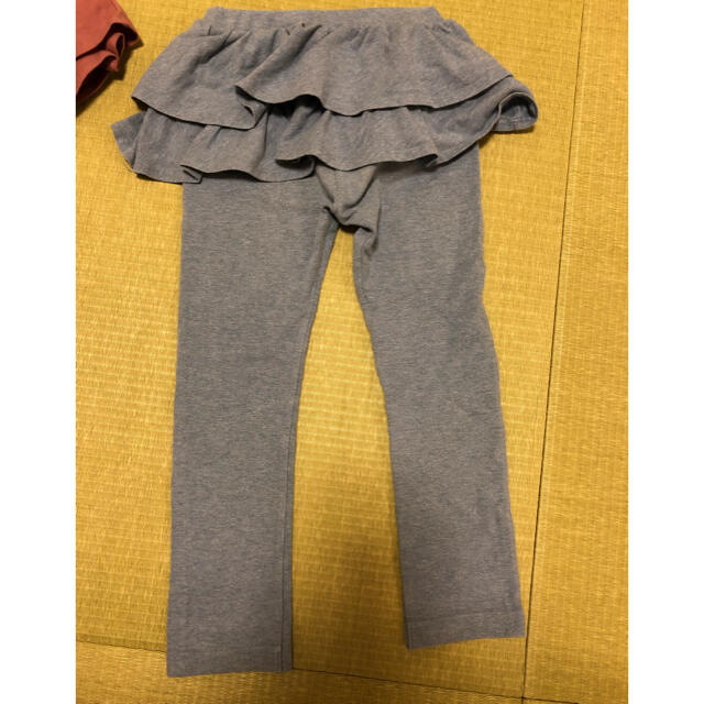 UNIQLO(ユニクロ)のユニクロ　フリルパンツ2枚セット　110 キッズ/ベビー/マタニティのキッズ服男の子用(90cm~)(パンツ/スパッツ)の商品写真