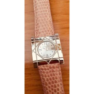 Christian Dior(腕時計 ・ ピンク/桃色系)のフリマアイテム一覧 Christian Dior(腕時計 ・ ピンク/桃色系)のフリマアイテム一覧