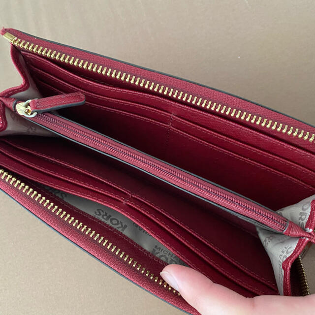 Michael Kors(マイケルコース)のMICHAEL KORS 長財布 マイケルコース 赤 レディースのファッション小物(財布)の商品写真