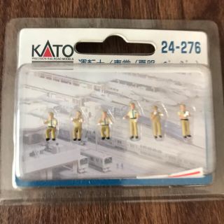 KATO【新品】24-276 運転士/車掌（夏服・ベージュ）(鉄道模型)