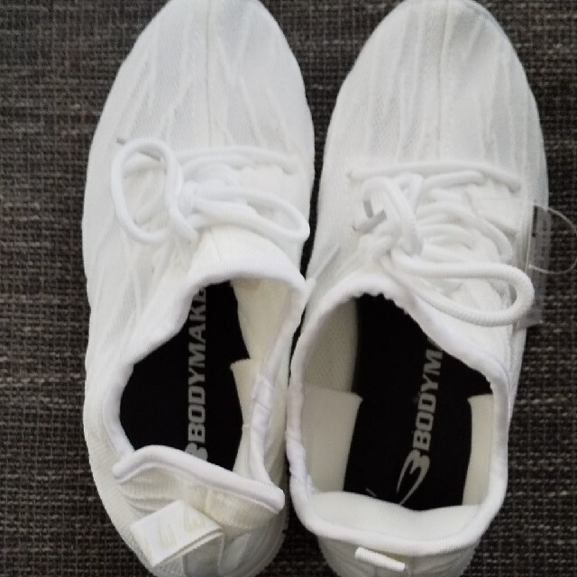 白スニーカー23cm レディースの靴/シューズ(スニーカー)の商品写真