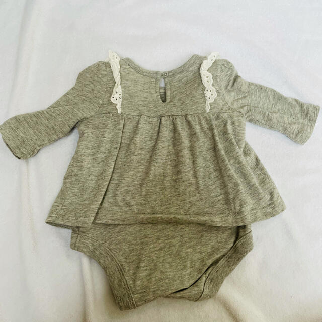 babyGAP(ベビーギャップ)のGAP 長袖ロンパース2枚セット　50センチ キッズ/ベビー/マタニティのベビー服(~85cm)(ロンパース)の商品写真