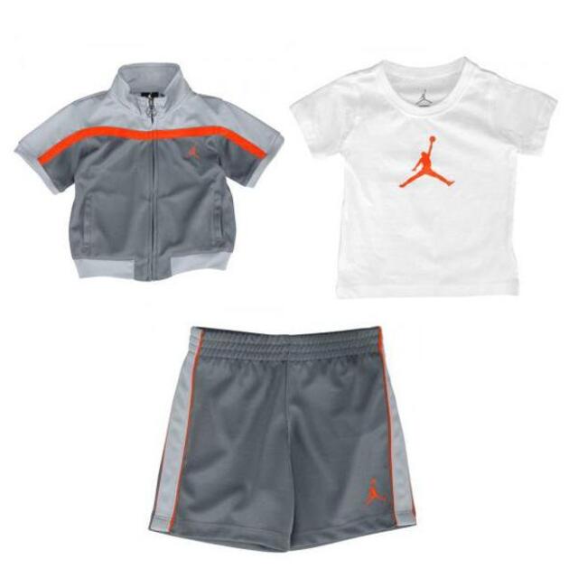 NIKE(ナイキ)のJordan ジョーダン キッズ 3点セット 18ヶ月 80～85cm キッズ/ベビー/マタニティのベビー服(~85cm)(その他)の商品写真