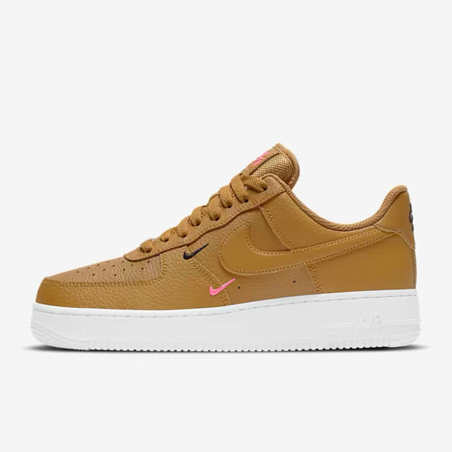 NIKE WMNS AIR FORCE 1 07 ESSENTIAL 23.5 8