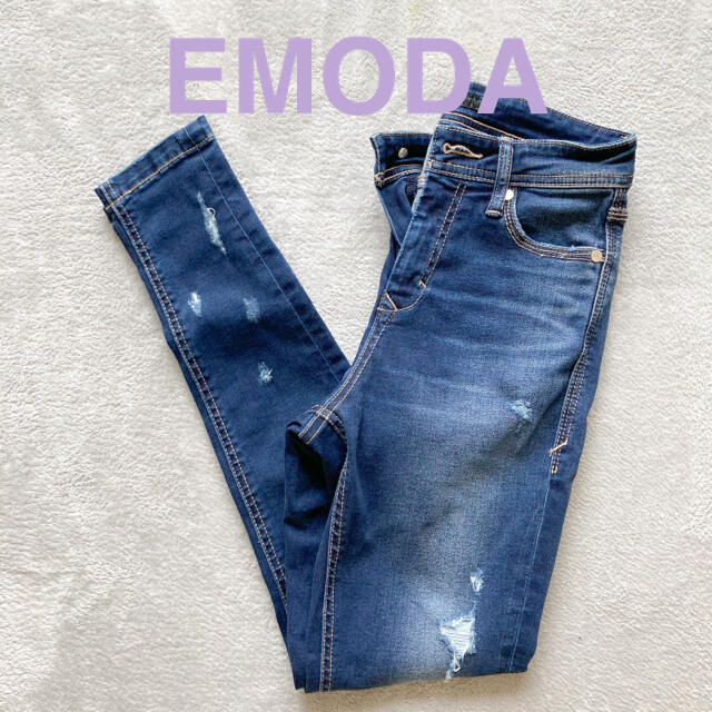 EMODA(エモダ)の【コメントください♡♡様専用】EMODA デニム　 レディースのパンツ(デニム/ジーンズ)の商品写真