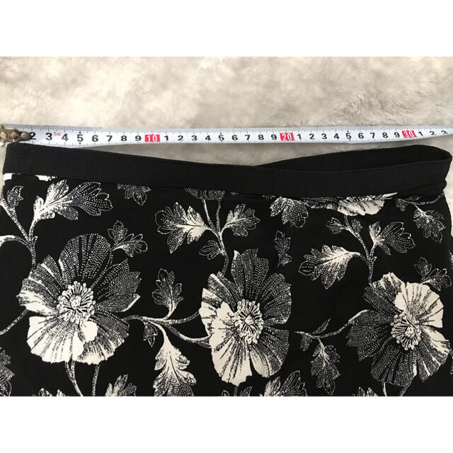 moussy(マウジー)のMOUSSY 花柄スカート ブラック レディースのスカート(ロングスカート)の商品写真