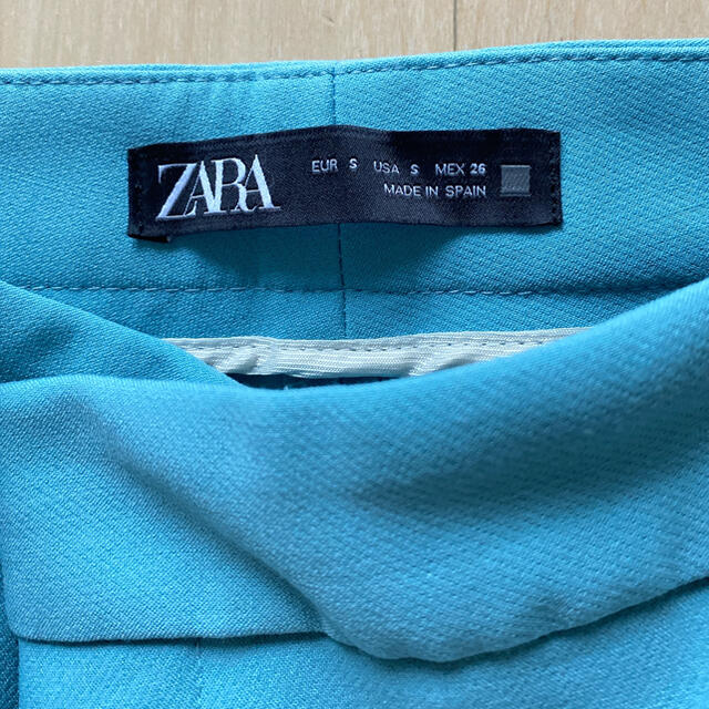 ZARA(ザラ)のZara カラーパンツ　Sサイズ レディースのパンツ(その他)の商品写真