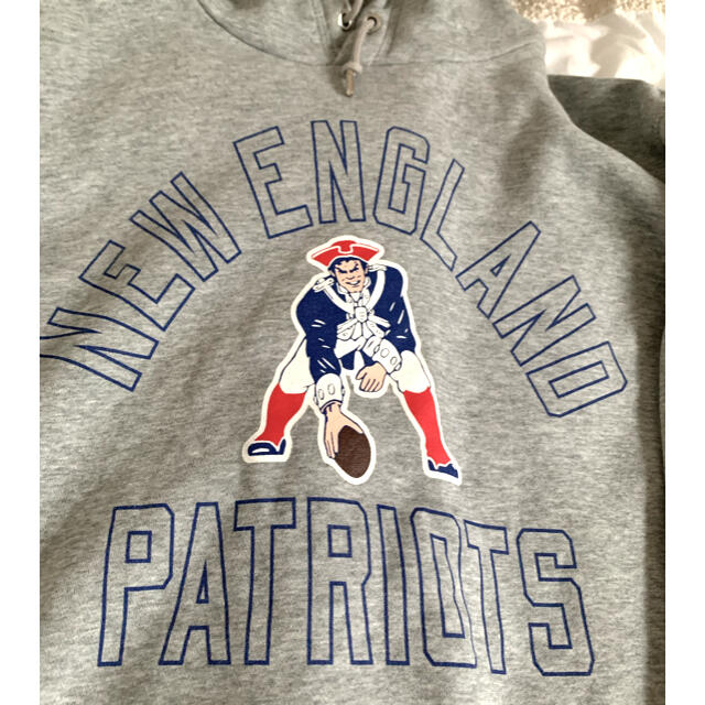 NIKE(ナイキ)のNFL Nike Patriots パーカー スポーツ/アウトドアのスポーツ/アウトドア その他(アメリカンフットボール)の商品写真