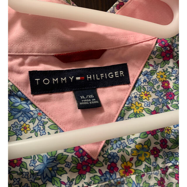 TOMMY HILFIGER(トミーヒルフィガー)のトミーヒルフィガー　花柄シャツ メンズのトップス(シャツ)の商品写真