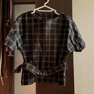 ザラ(ZARA)のZara ベルトトップス(シャツ/ブラウス(半袖/袖なし))