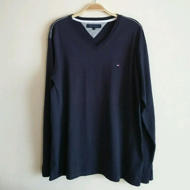 TOMMY HILFIGER(トミーヒルフィガー)の美品☆トミー・ヒルフィガー Vネックカットソー メンズのトップス(Tシャツ/カットソー(七分/長袖))の商品写真