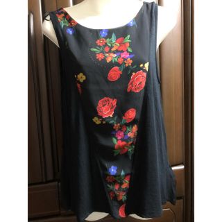 デシグアル(DESIGUAL)のデシグアルのノースリーブカットソー(used品)黒(カットソー(半袖/袖なし))