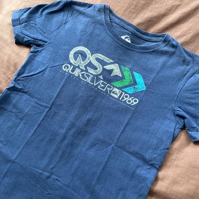 QUIKSILVER(クイックシルバー)のクイックシルバー 半袖 Tシャツ ネイビー 150 サーフィン サーフ系 キッズ/ベビー/マタニティのキッズ服男の子用(90cm~)(Tシャツ/カットソー)の商品写真