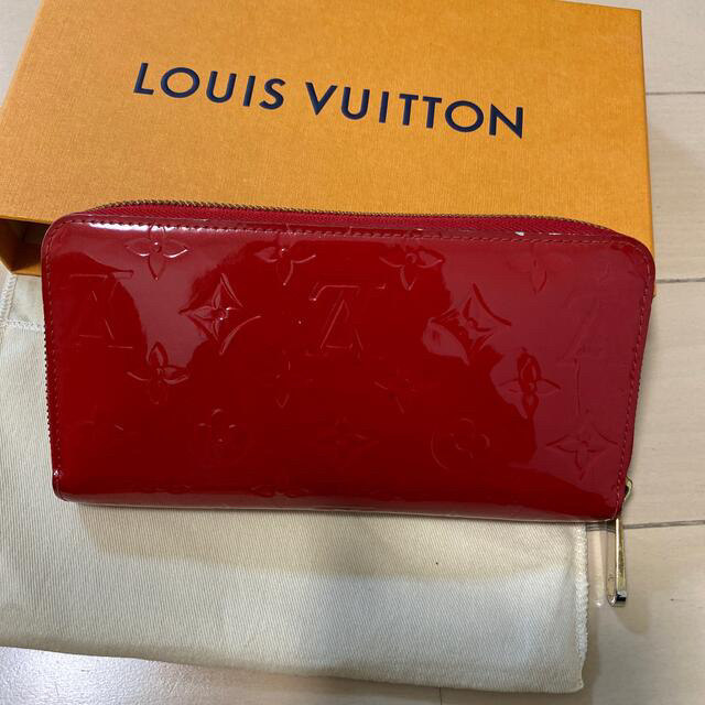 LOUIS VUITTON(ルイヴィトン)のヴィトン　長財布 レディースのファッション小物(財布)の商品写真