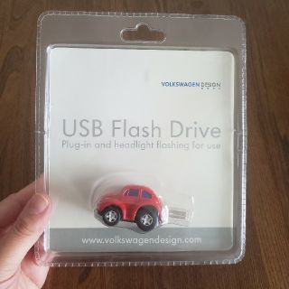 フォルクスワーゲン(Volkswagen)の専用 [新品 未開封] USBメモリー フォルクスワーゲン (PC周辺機器)