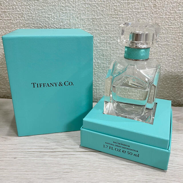 Tiffany & Co.(ティファニー)の【summersea様専用】ティファニー　香水　50ml コスメ/美容の香水(香水(女性用))の商品写真