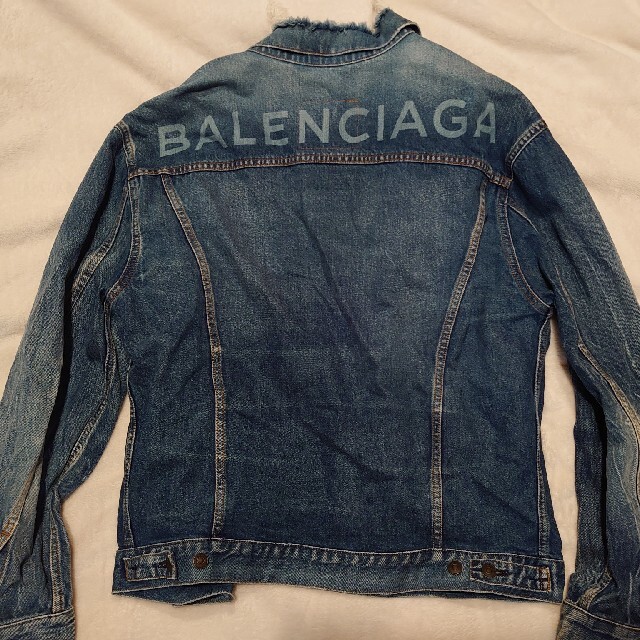 Balenciaga(バレンシアガ)の【お値下げ】バレンシアガBALENCIAGAGジャンデニムインディゴジャケット レディースのジャケット/アウター(Gジャン/デニムジャケット)の商品写真