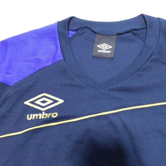 UMBRO(アンブロ)の【よちこ様専用】アンブロ　半袖Tシャツ　160 スポーツ/アウトドアのサッカー/フットサル(ウェア)の商品写真