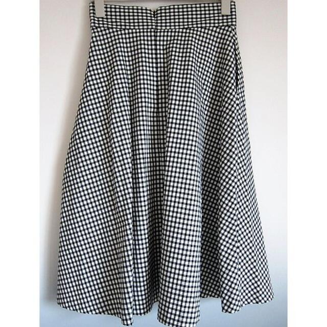 GU(ジーユー)のGU　XL　ギンガムチェック　フレアースカート　黒x白 レディースのスカート(ロングスカート)の商品写真