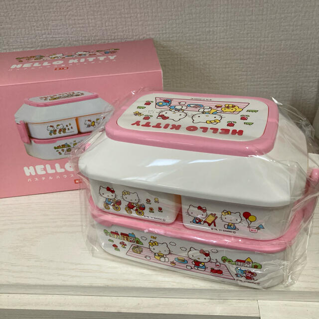 ☆新品未開封☆ キティちゃん ランチボックス 弁当箱 スヌーピー ランチボックス 2段 お弁当 アミューズメント
