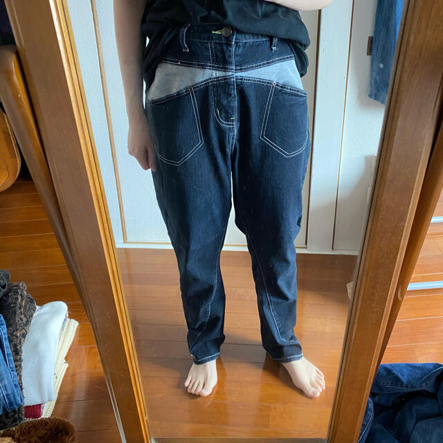 エッセンシャルコンフォート ブラックデニム サルエルパンツ(着画あり