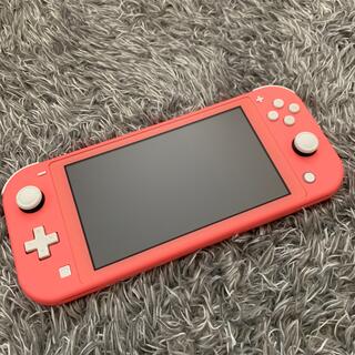 ニンテンドースイッチ(Nintendo Switch)のNintendo Switch lite スイッチ (家庭用ゲーム機本体)