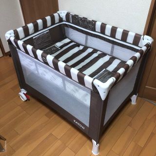 カトージ(KATOJI)のカトージ　プレイヤード　美品　未使用(ベビーベッド)