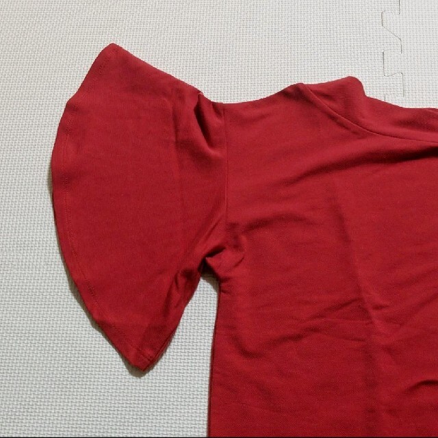 LOWRYS FARM(ローリーズファーム)の袖フレア　トップス レディースのトップス(シャツ/ブラウス(半袖/袖なし))の商品写真