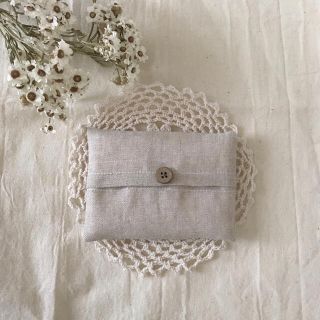 ハンドメイド ✽ リネンボタン付きポケットティッシュケース(その他)