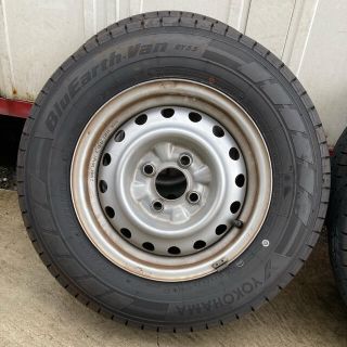 ニッサン(日産)のヨコハマタイヤ ブルーアースバン RY55B 165/80R13 94/93 (タイヤ・ホイールセット)