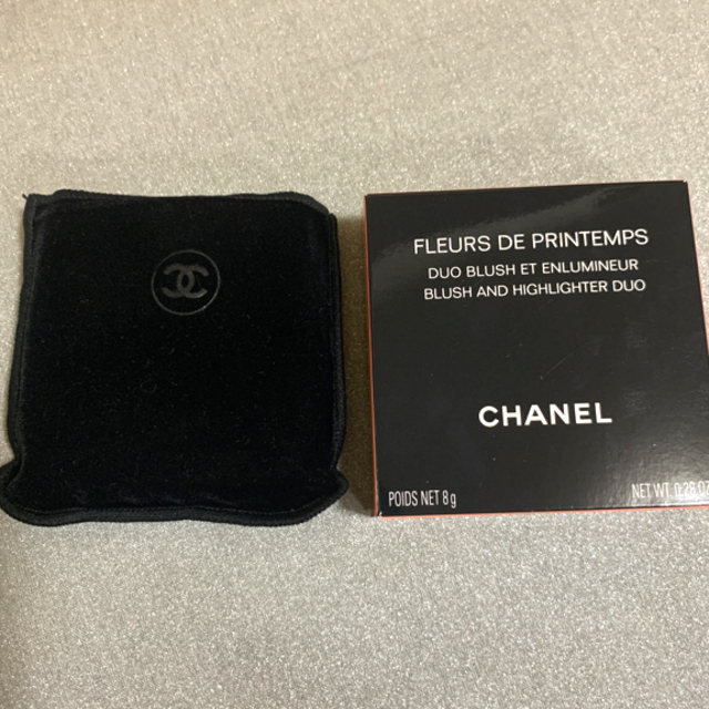 CHANELシャネル　フルールドゥプランタン（フェイスパウダー）